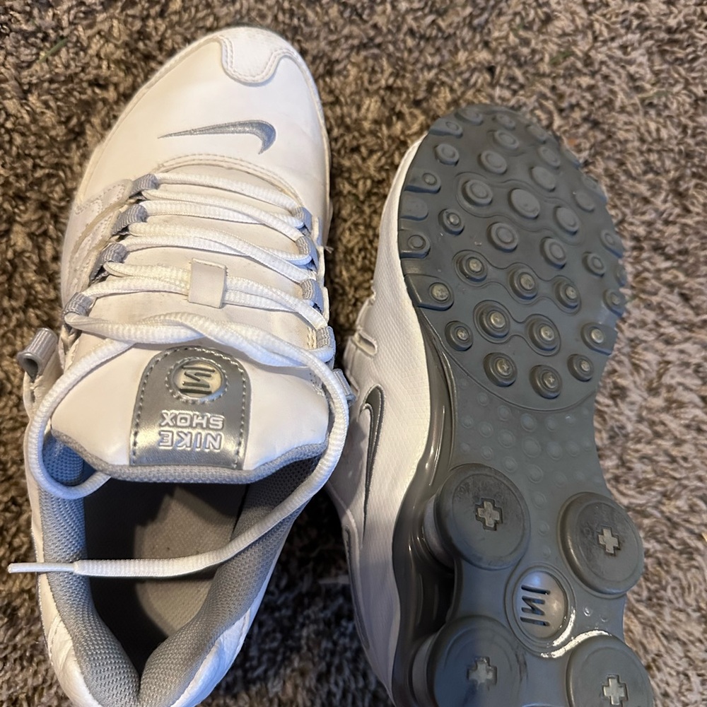 Nike White Silver Shox Retro Running Sneakers - Picture 5 of 5